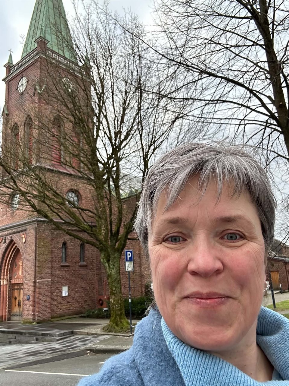 Felles sommergudstjeneste i Sandnes kirke. Ved Synøve Roaldkvam. Musikk : Thomas Hovgaard